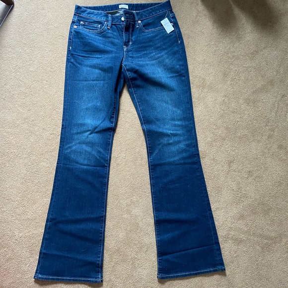 Gap Flare Jeans - Picture 2 of 4